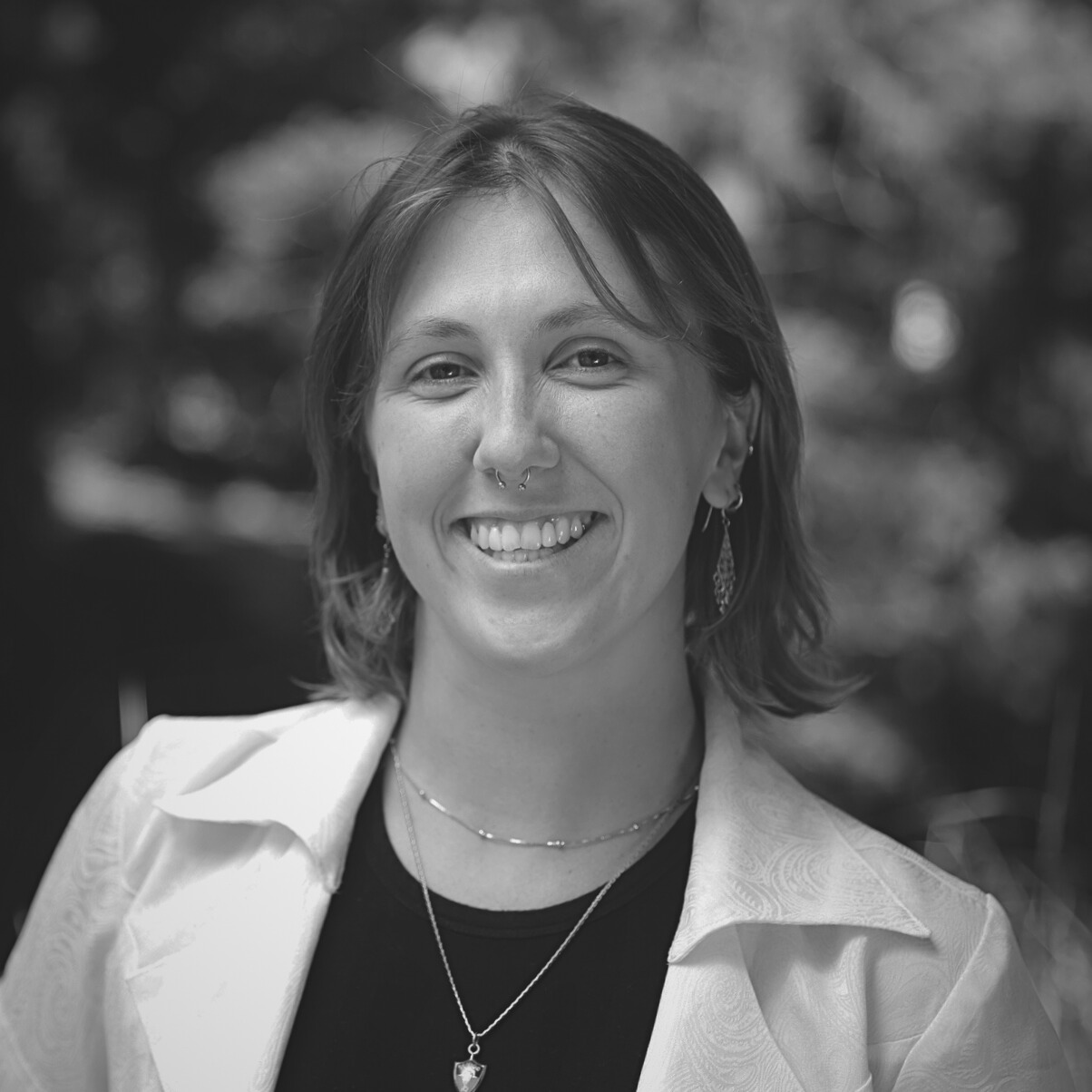 grace lawlor team pic 1